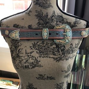 Nocona Leather belt ❤️ Seafoam and Tan Crystals